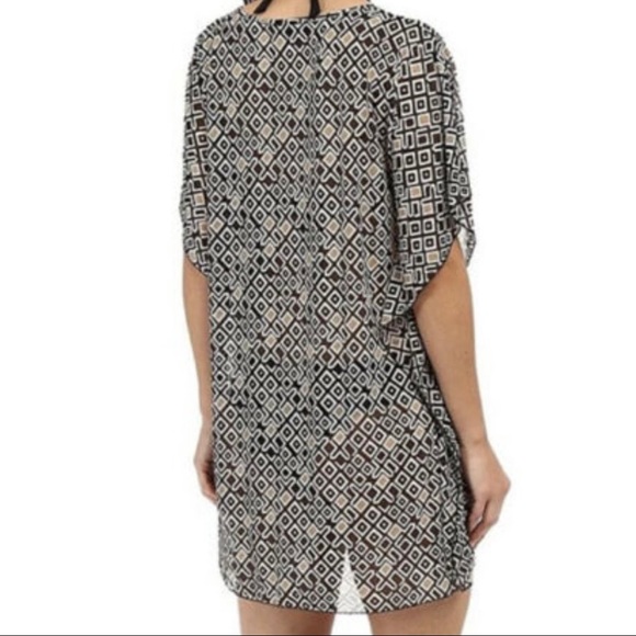 Athena Gold Coast Geo Tunic Cover-Up - Picture 4 of 8